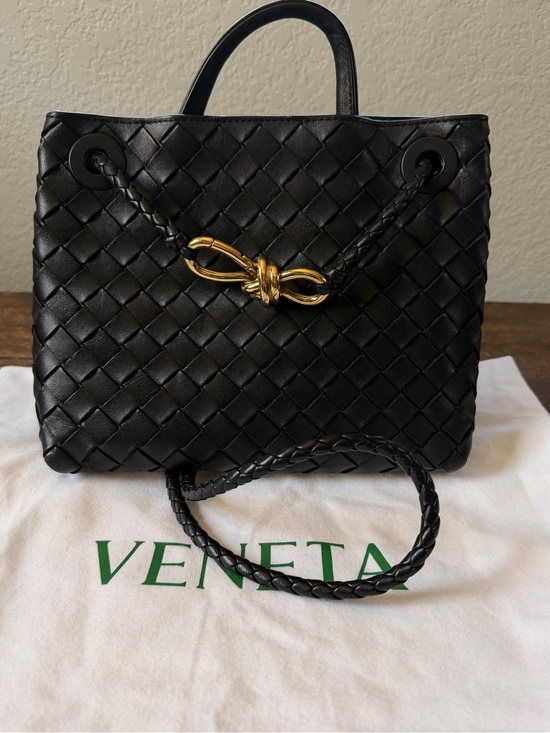 Bottega Veneta Handbags - Mint Bottega Veneta Small Andiamo Black Leather Top Handle Bag